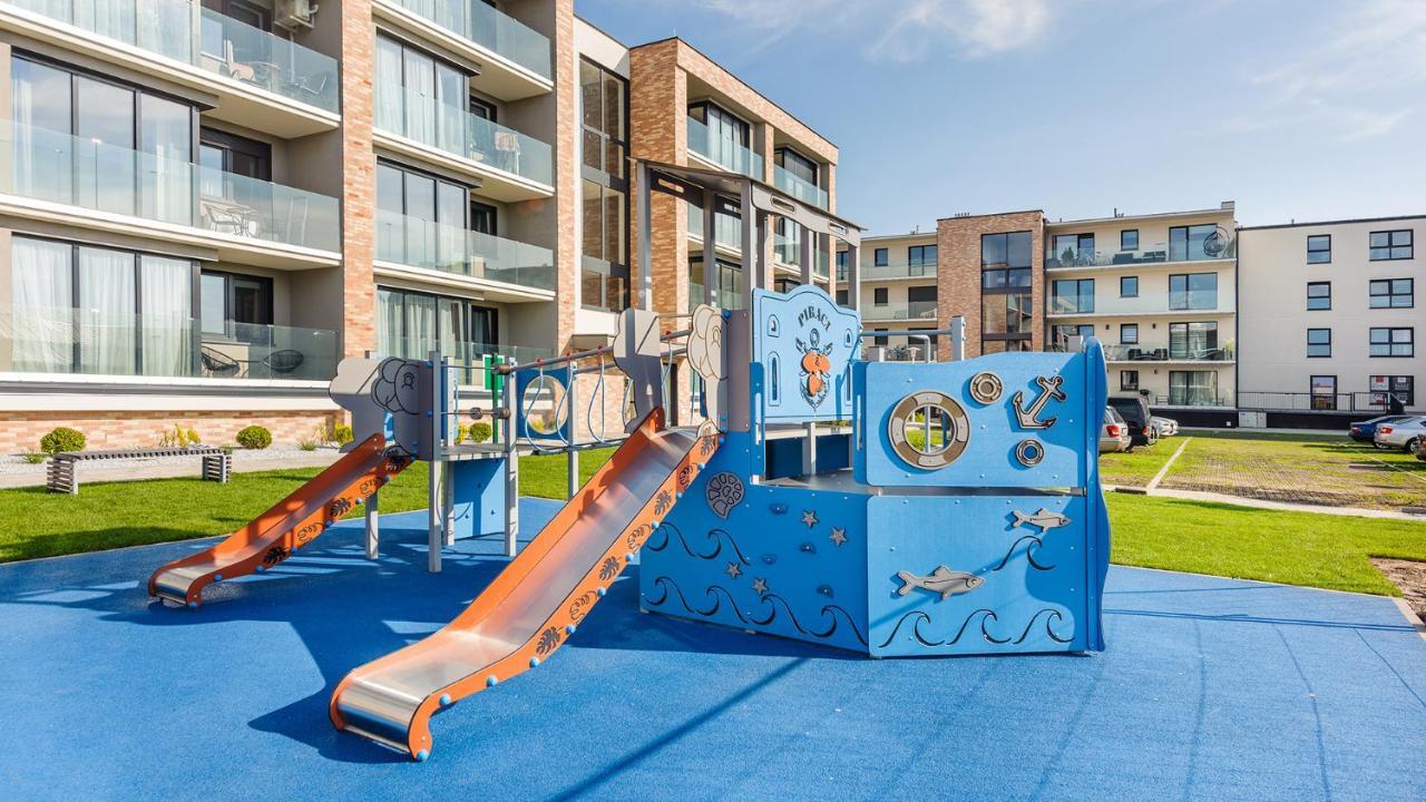 Apartament Modern Z 1 Sypialnia 2 F Perlowa Przystan - Holiday City Daire Kolobrzeg Dış mekan fotoğraf